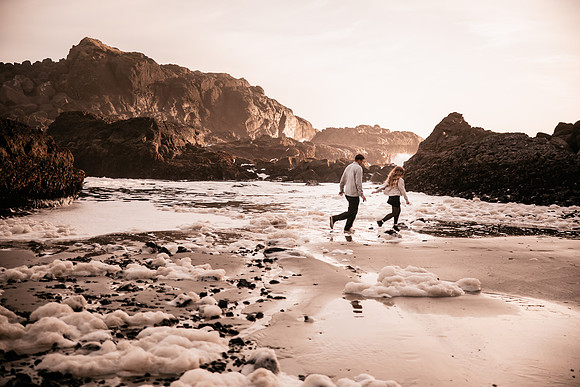 jace-love-porposal-newport-oregon-yaquina-lighthouse-photos (25 of 54)