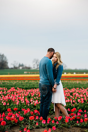 Kyle-Hannah-Wooden-Shoe-Tulip-Festival-Couples-Photos-2021-2419