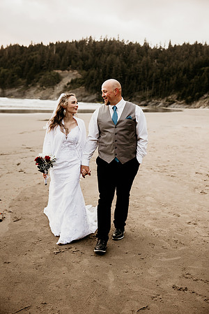 Kacey-Short-Sand-Beach-Tillamook-Oregon-Elopement (44 of 128)