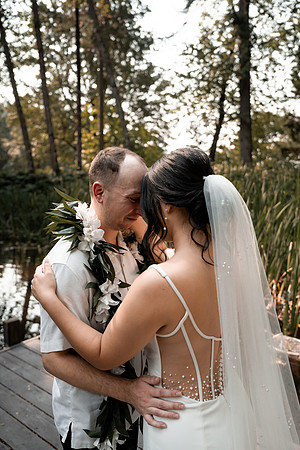 Ryan-Lynsie-Bridal-Veil-Lakes-Portland-Oregon-Weddingg-14