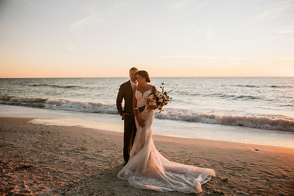 Bennett-Tamra-Sunset-Beach-House-Wedding-Saint-Peterburg-Florida-2021-8257
