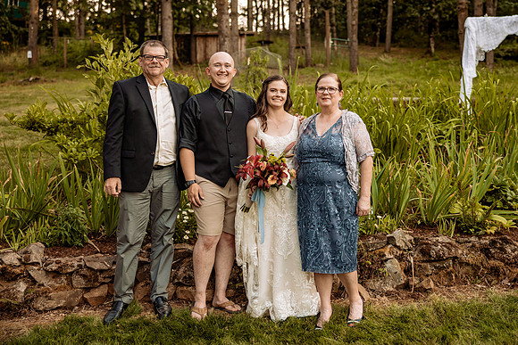 Nick-Melissa-backyard-Oregon-Wedding-2022-73
