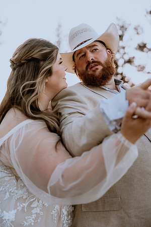 DYLAN-CLAIRE-WEDDING-PORTRAITS-12