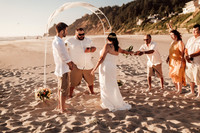 Anthony-Drayann-roadsend-lincoln-city-oregon-elopement-photos-7310