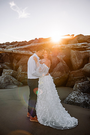 Brandn-Bailey-Newport-Oregon-Elopement-Photos-34