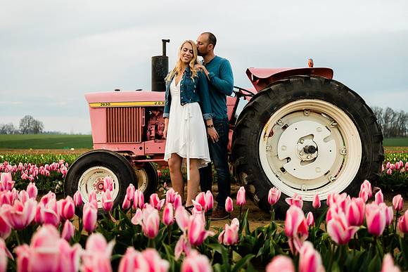 Kyle-Hannah-Wooden-Shoe-Tulip-Festival-Couples-Photos-2021-1617