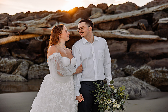 Brandn-Bailey-Newport-Oregon-Elopement-Photos-57