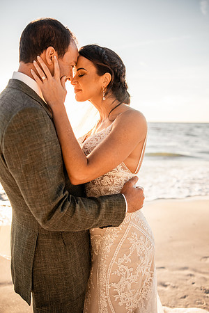 Bennett-Tamra-Sunset-Beach-House-Wedding-Saint-Peterburg-Florida-2021-2-9