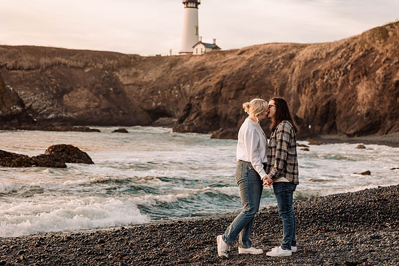 Jake-Yaquina-Head-Surprise-Proposal-Newport-Oregon-9438