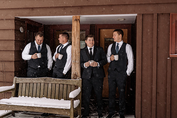Tyler-Brittani-Lake-Priest-Idaho-Winter-Snow-Wedding-2021-02743