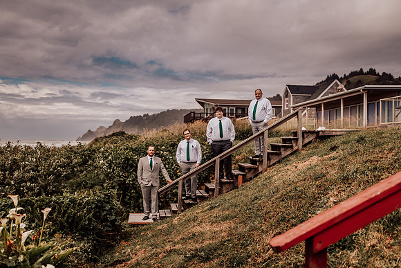 Annie-Ryan-Lincoln-city-roads-end-park-oregon-elopement-photos-22