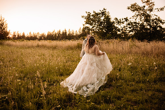 Taylor-Kim-Wedding-Lavender-Owl-Farm-Canby-Oregon (80 of 30)
