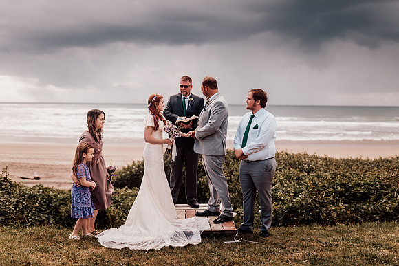 Annie-Ryan-Lincoln-city-roads-end-park-oregon-elopement-photos-173