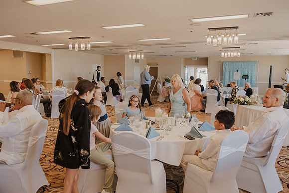 Marcus-Lori-Chinook-Winds-Seafood-Grille-Lincoln-City-Oregon-Wedding-Photos (217 of 477)