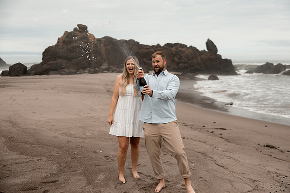 Thommy-Caroline-Oregon-Coast-Engagement-Proposal-Photographer-13