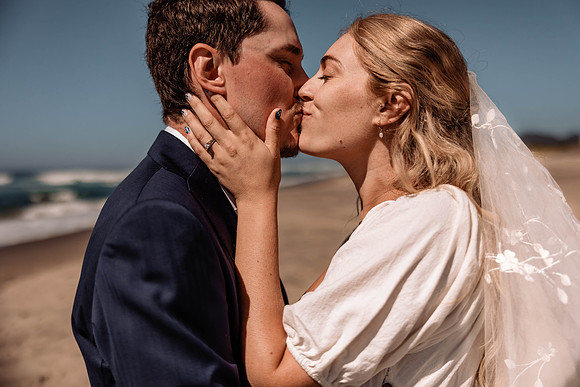 Graeson-Helen-Neskowin-Elopement-Photos-9439