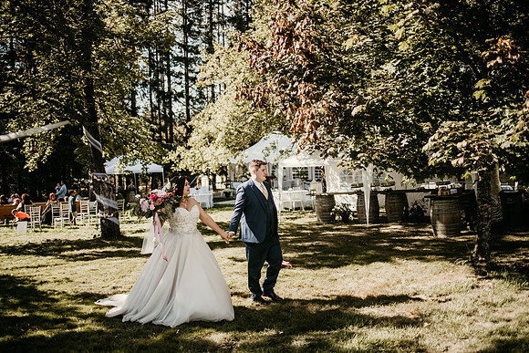 Connor-Cierra-Ranier-Washington-Barn-Rustic-Wedding-Washington-Wedding-Photos-9134