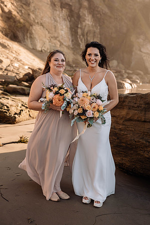 Lacey-Tom-Depoe-Bay-Oregon-Elopement-Photos-9995