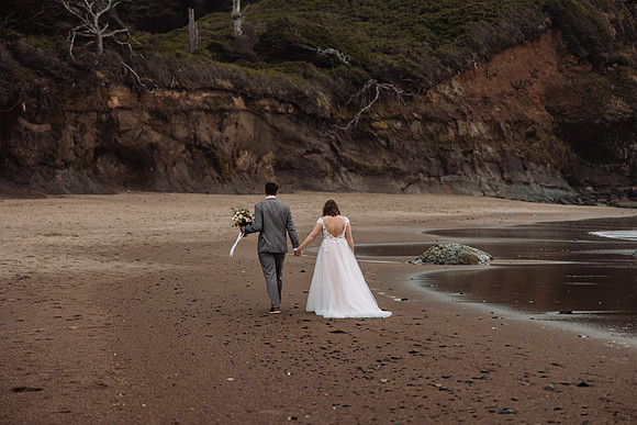 Eric-Kylee-Fishing-Rock-Elopement-Depoe-Bay-0regon-Photos-5019