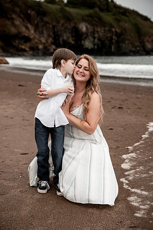Destiny-Makala-Family-Photos-2025-Depoe-bay-Oregon (48 of 72)