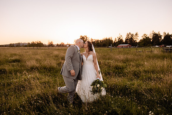 Chris-Victoria-Wedding-Photos-2022-Oregon-PORTRAITS (82)