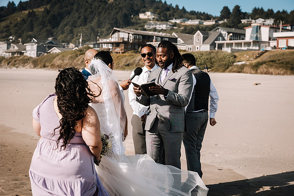 Xavier-Eva-Elopement-Roads-End-10