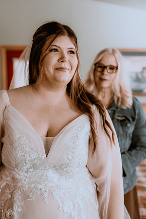 DYLAN-CLAIRE-WEDDING-GETTING-READY-27
