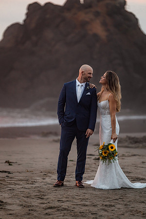 Jillian-Peter-Depoe-Bay-Oregon-Elopement-photos-97