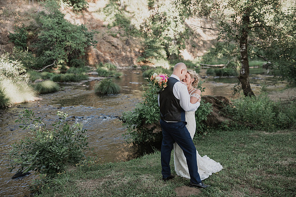 Derrick-Kenzie-Navarra-Gardens-Willamina-Oregon-Wedding-Photos (295 of 436)