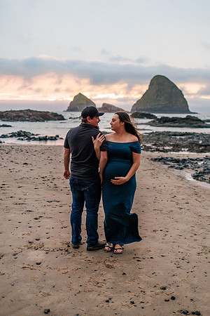 Blake-Maternity-Family-Oceanside-Beach-Oregon-2022-8380