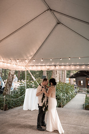 Ryan-Lynsie-Bridal-Veil-Lakes-Portland-Oregon-Weddingg-18