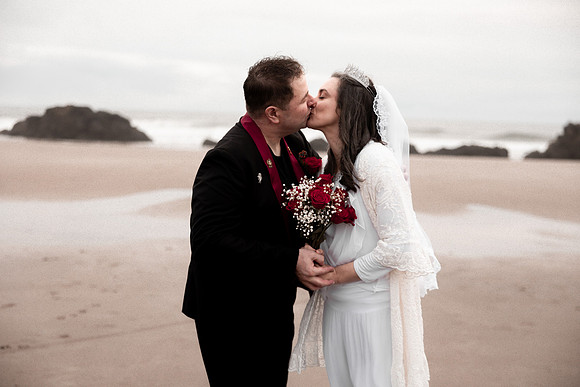 Bennett-Oregon-Elopement-photos-11