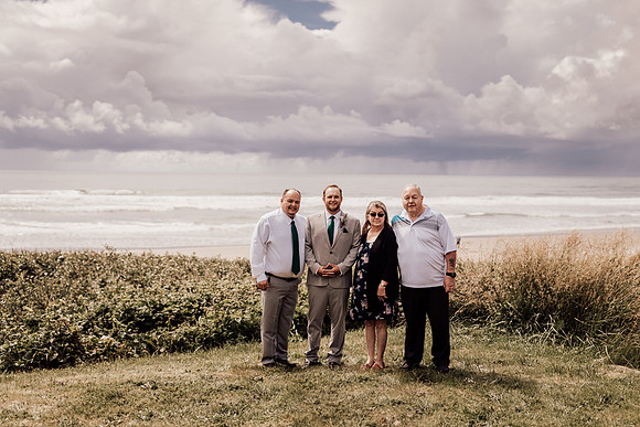Annie-Ryan-Lincoln-city-roads-end-park-oregon-elopement-photos-68