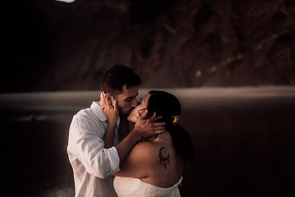 Anthony-Drayann-roadsend-lincoln-city-oregon-elopement-photos-8316