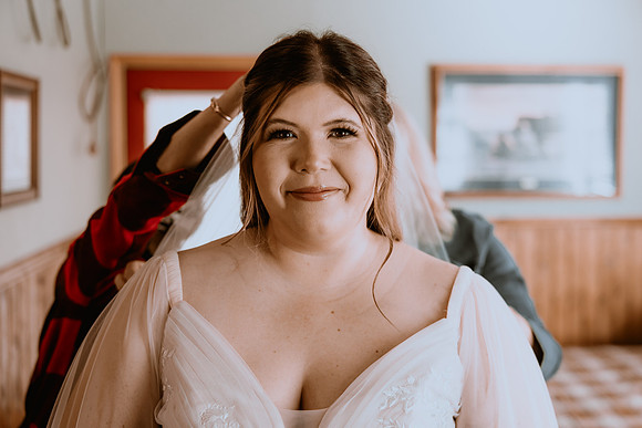 DYLAN-CLAIRE-WEDDING-GETTING-READY-25