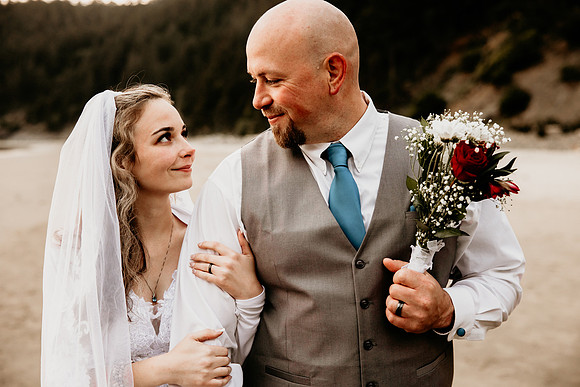 Kacey-Short-Sand-Beach-Tillamook-Oregon-Elopement (67 of 128)