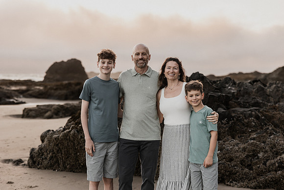 NATALIE-Family-Vacation-Photos-Lincoln-City-Oregon-2025 (2 of 52)