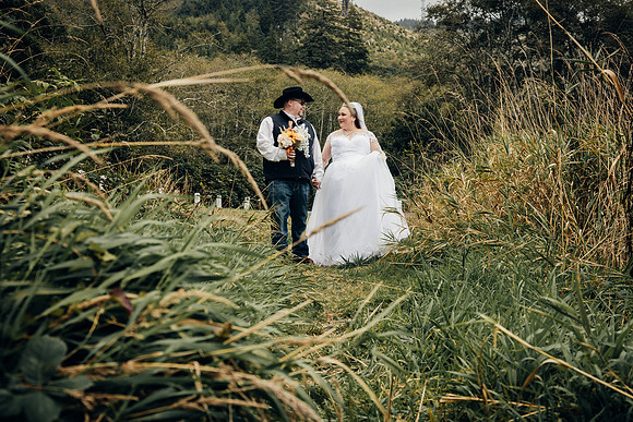 Marie-Jerry-Neskowin-Wedding-Oregon-35