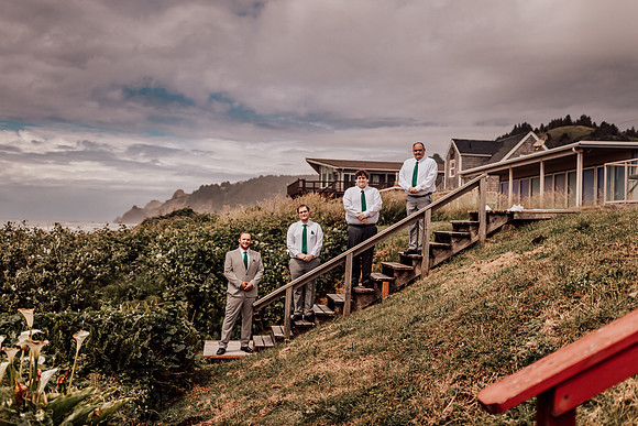 Annie-Ryan-Lincoln-city-roads-end-park-oregon-elopement-photos-21