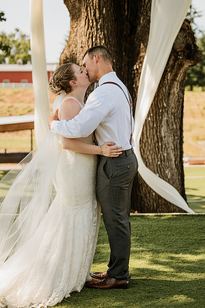 Brad-Jessica-Redland-Family-Farm-Oregon-City-Wedding-Photos-4169