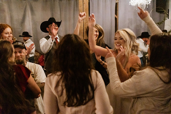 Gage-Mckayla-Adeline-Farm-Wedding-Photos-2021-1222