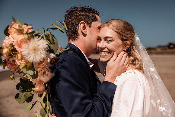 Graeson-Helen-Neskowin-Elopement-Photos-9462