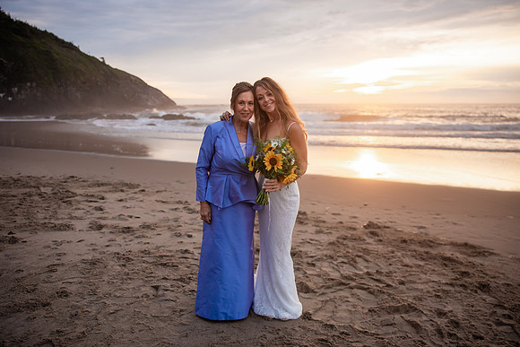 Jillian-Peter-Depoe-Bay-Oregon-Elopement-photos-30