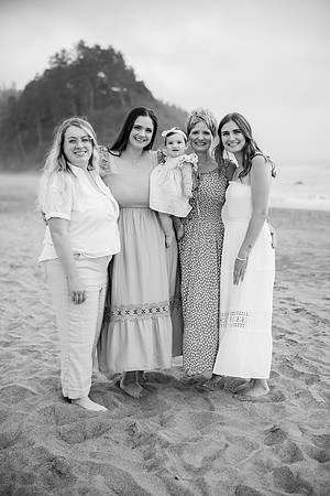 Marybeth-Neskowin-Oregon-Family-Photos-2025 (15 of 78)