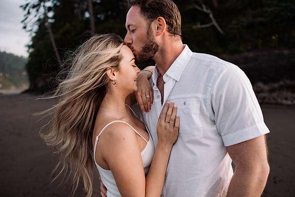 Kannon-Ashley-Surpise-Proposal-Rock-Neskowin-Oregon-Photos (65 of 94)