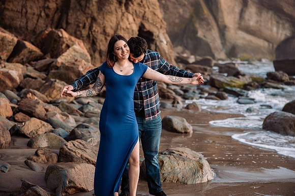 brittani-Nick-Otter-Crest-Couples-Photo-Session-Oregon-1358
