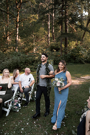 Ryan-Lynsie-Bridal-Veil-Lakes-Portland-Oregon-Weddingg-8