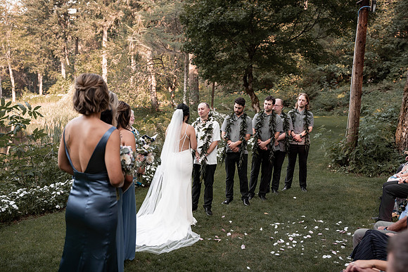 Ryan-Lynsie-Bridal-Veil-Lakes-Portland-Oregon-Weddingg-35