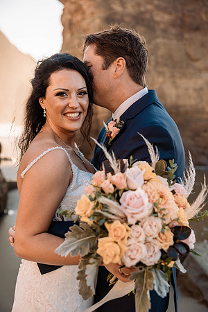 Lacey-Tom-Depoe-Bay-Oregon-Elopement-Photos-0132