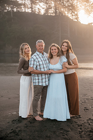 Camille-Neskowin-Family-Photos-2025 (38 of 92)